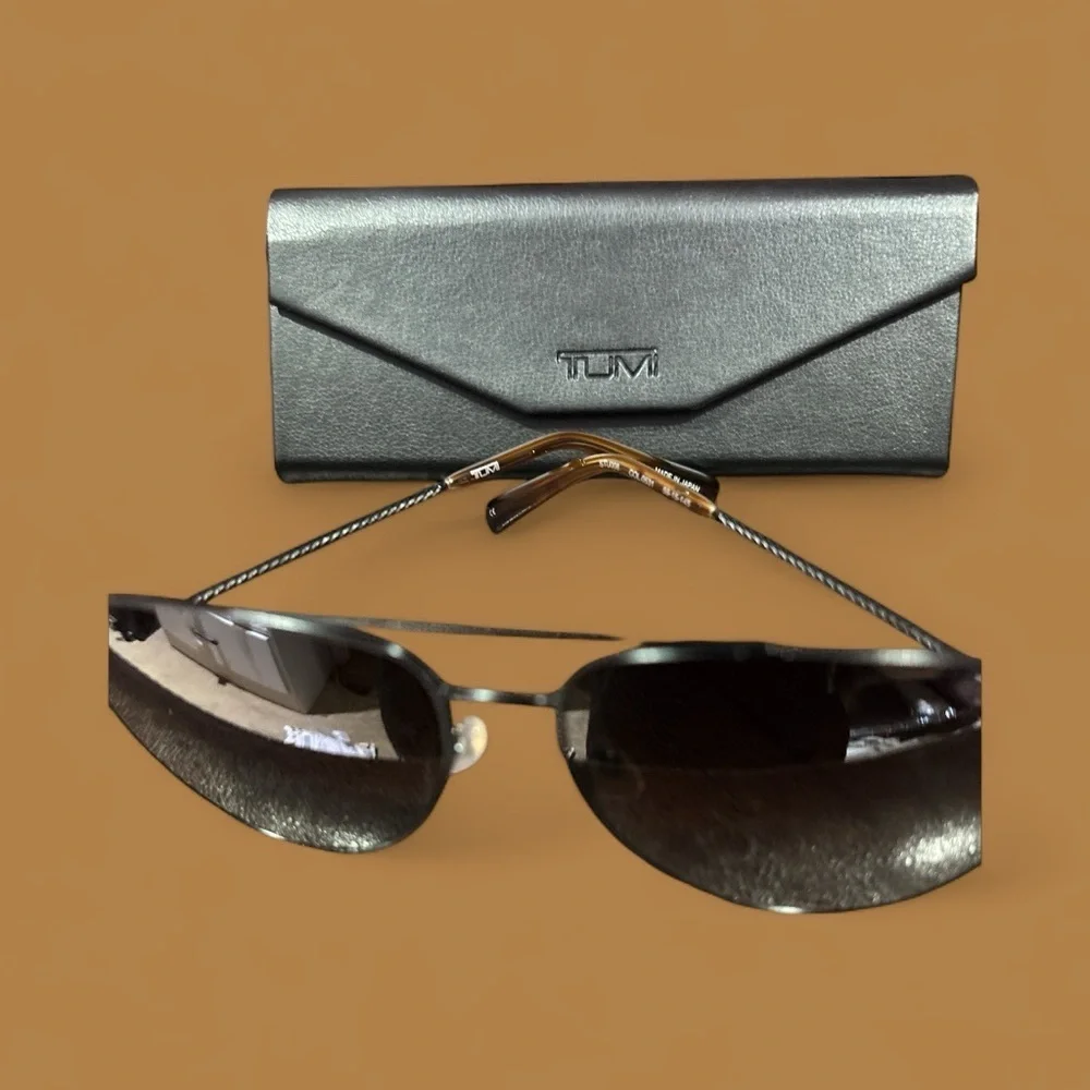 Tumi Black Aviator Sunglasses with Case
